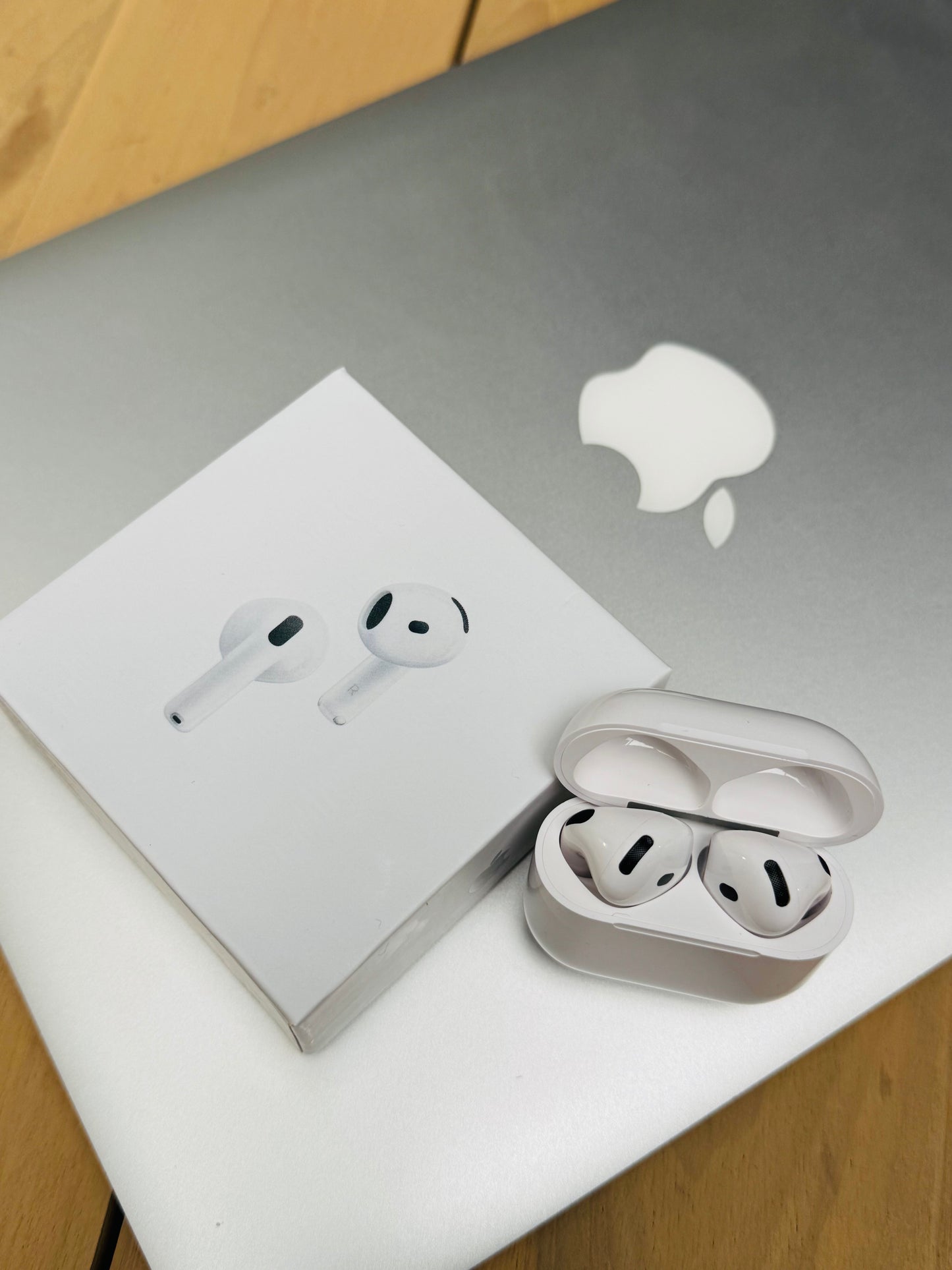 Apple Airpods 4